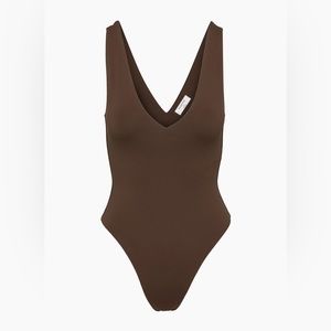 Aritzia Babaton Contour V neck Bodysuit